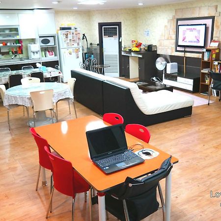 Love In Busan Guesthouse Ngoại thất bức ảnh