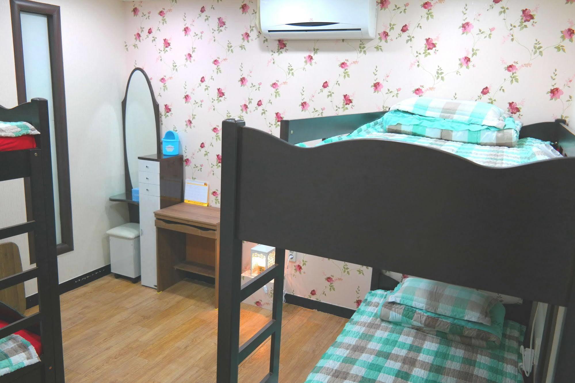 Love In Busan Guesthouse Ngoại thất bức ảnh